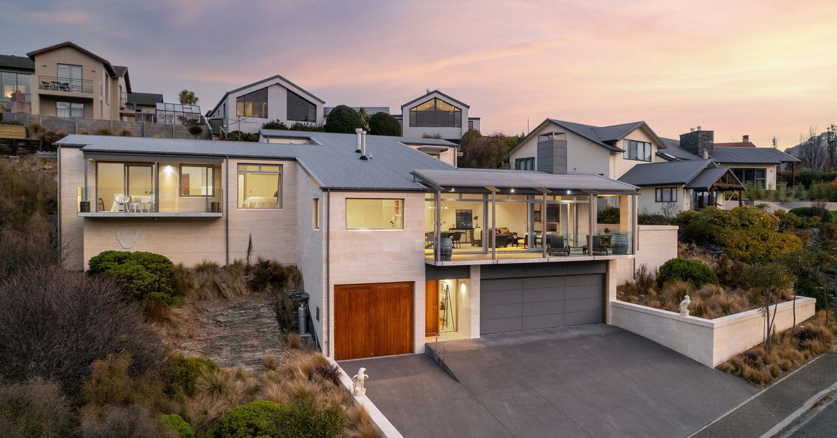 4 Elizabeth Place, Kelvin Heights, Queenstown NZ Sotheby’s Realty