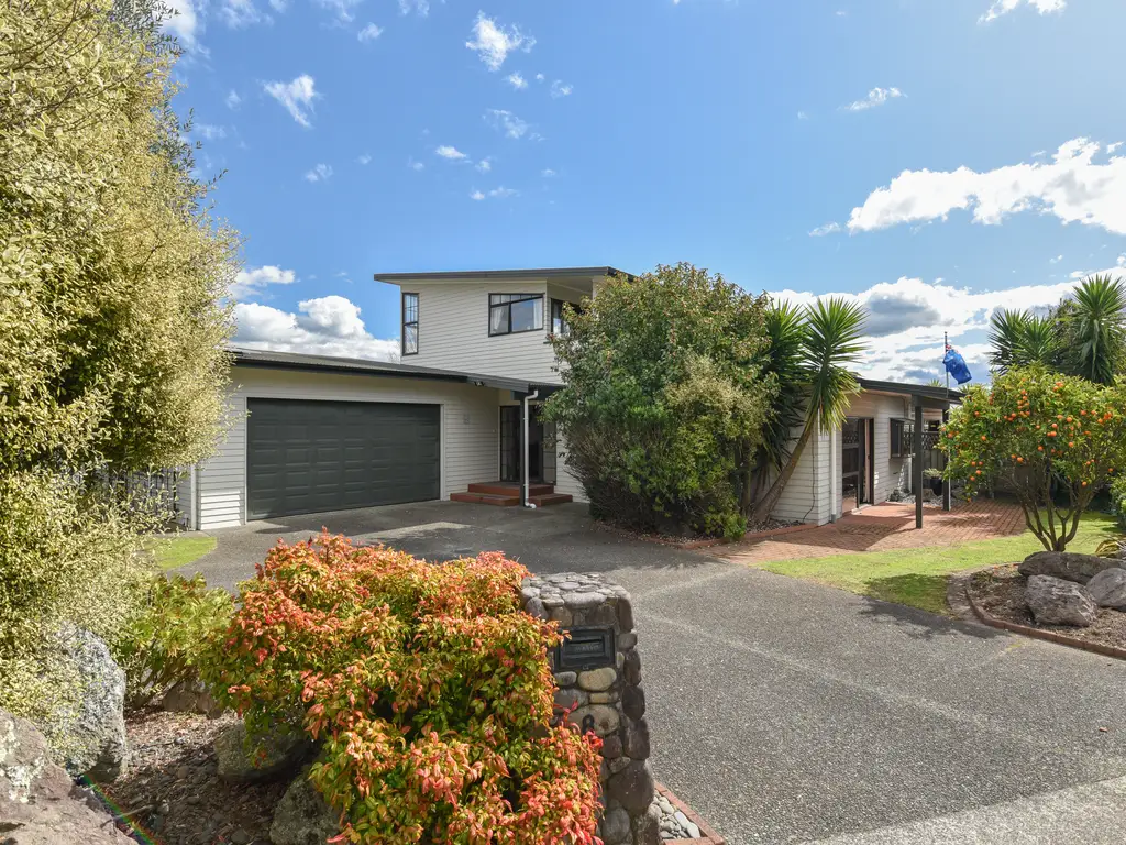 8 Stonebridge Park Drive-1