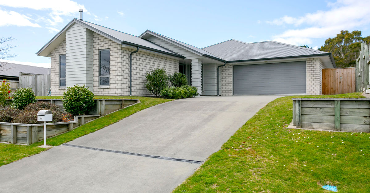135 Victory Drive, Wharewaka, Taupo NZ Sotheby’s Realty TAUP1970
