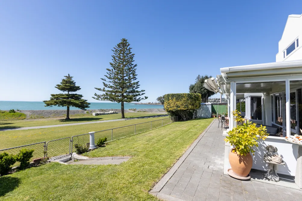7 Charles Street, Westshore, Napier NZ Sotheby’s Realty HBNP1000