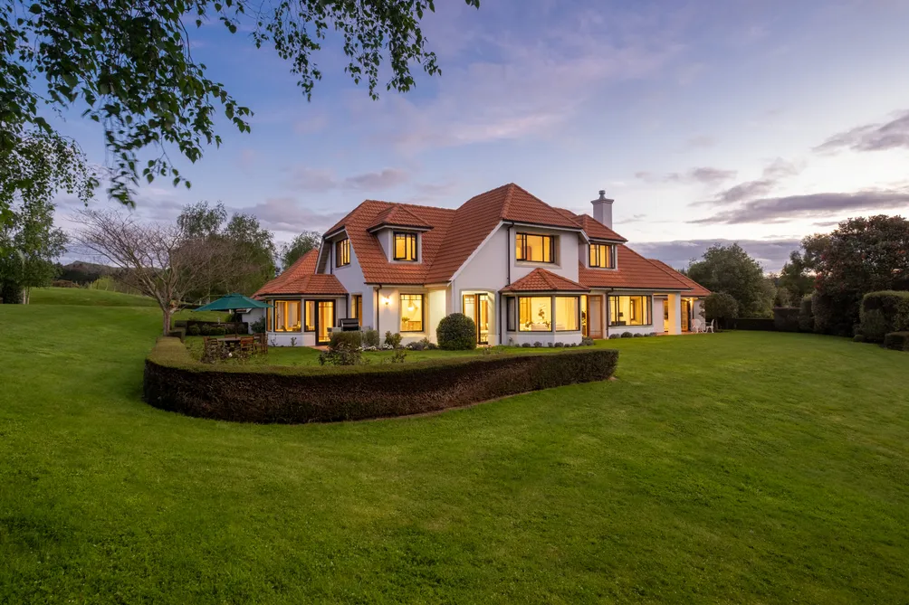 Rural Elegance in Havelock North Village