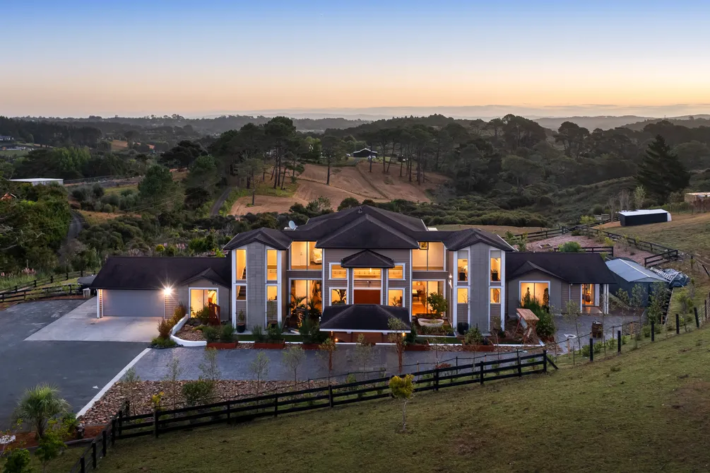 Luxurious Multi-Gen Estate