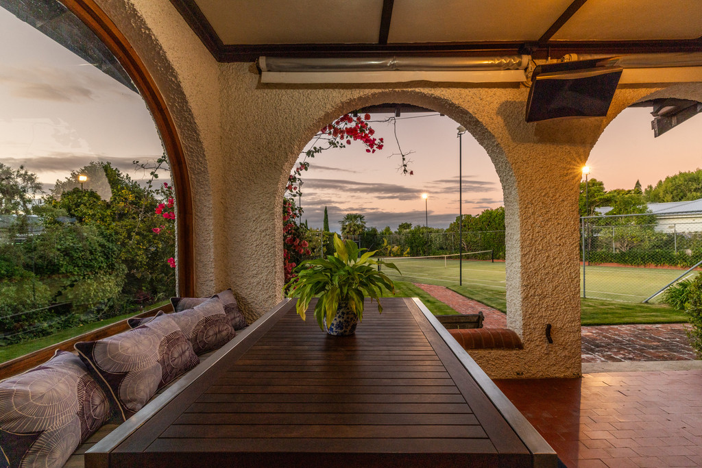 Mapuna - Expansive Home, Prestigious Location