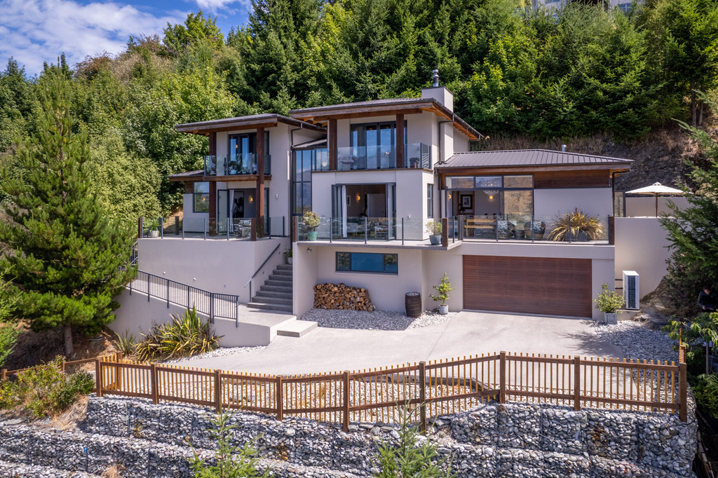 32 Highview Terrace, Queenstown Hill, Queenstown NZ Sotheby’s Realty