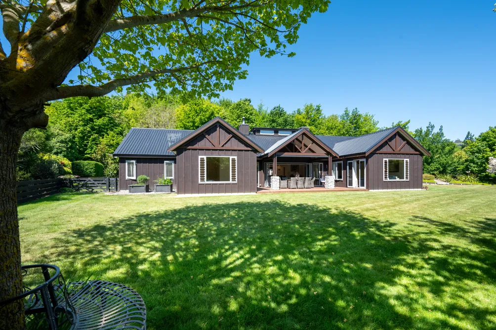 Spacious Retreat in Prestigious Location