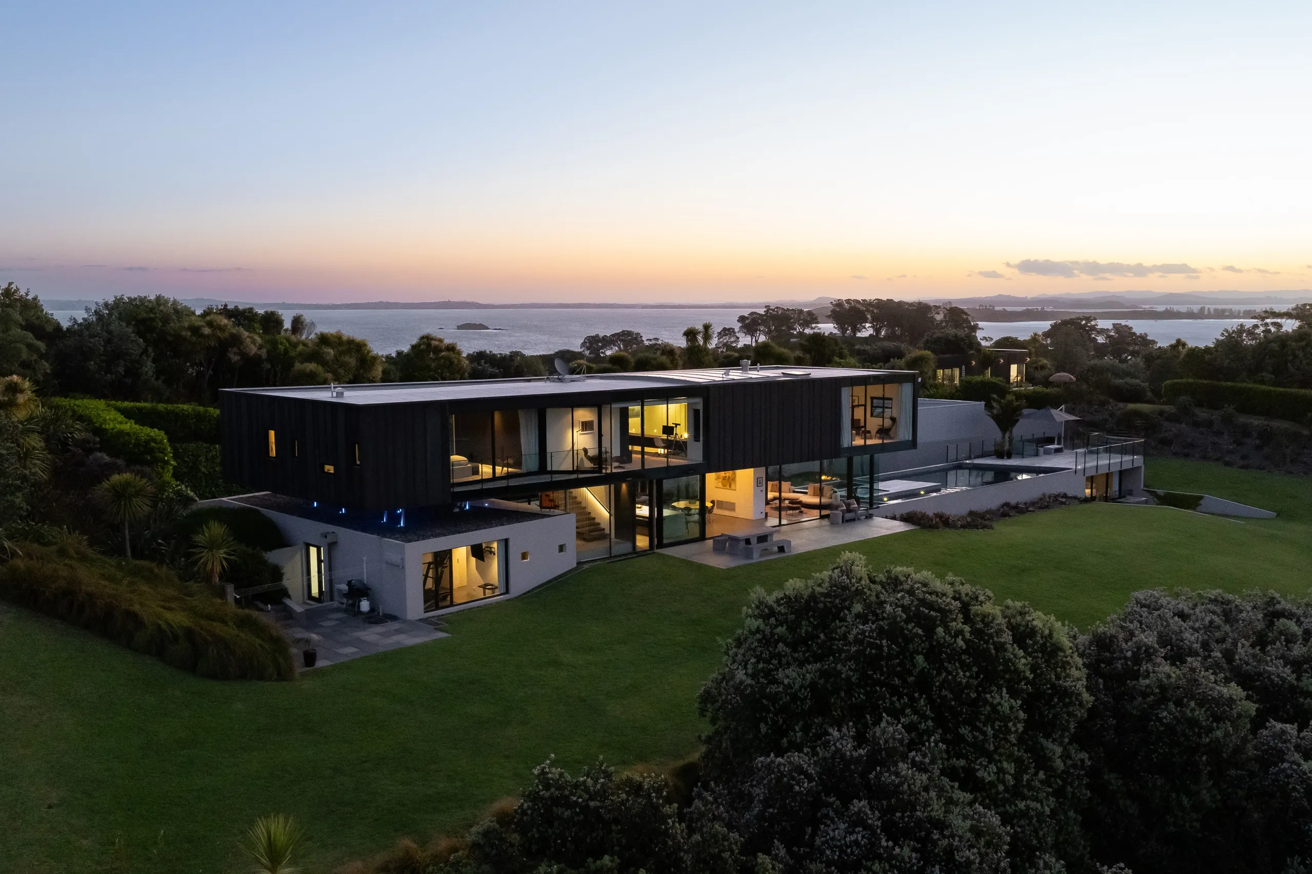 89 Nick Johnstone Drive, Oneroa, Waiheke Island