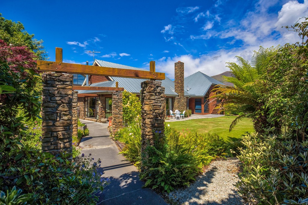 36 Warren Street, Wanaka, Wanaka NZ Sotheby’s Realty NZW10797