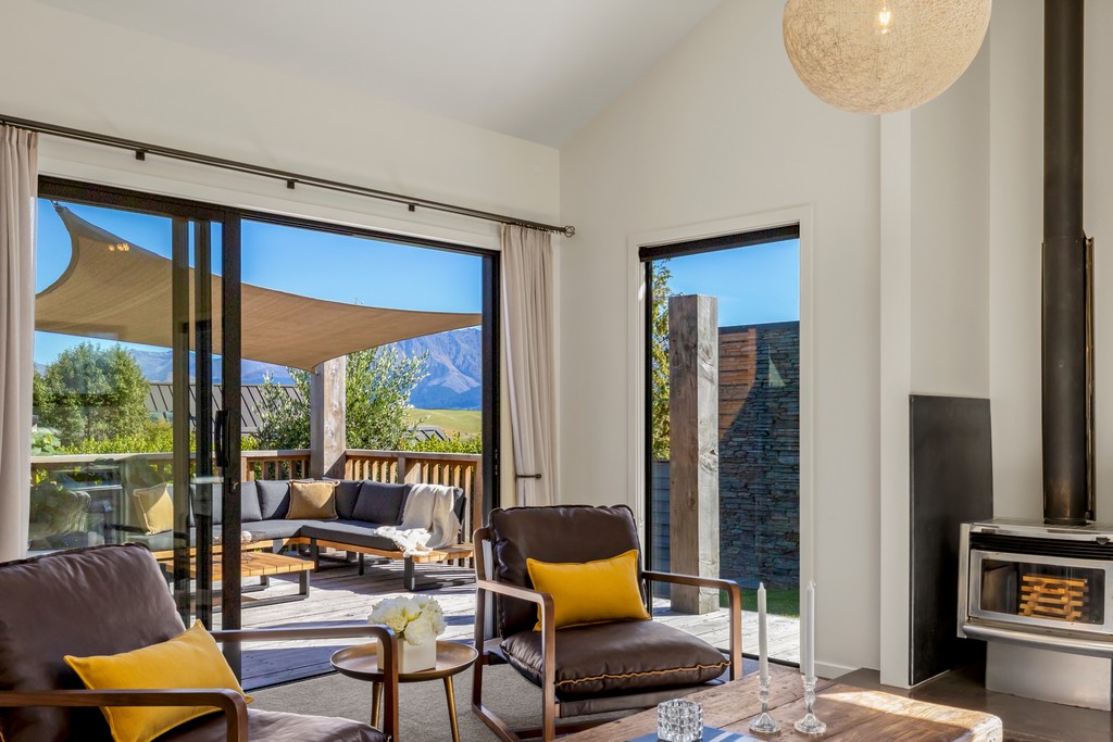 A  Private Family Lifestyle Awaits You 
