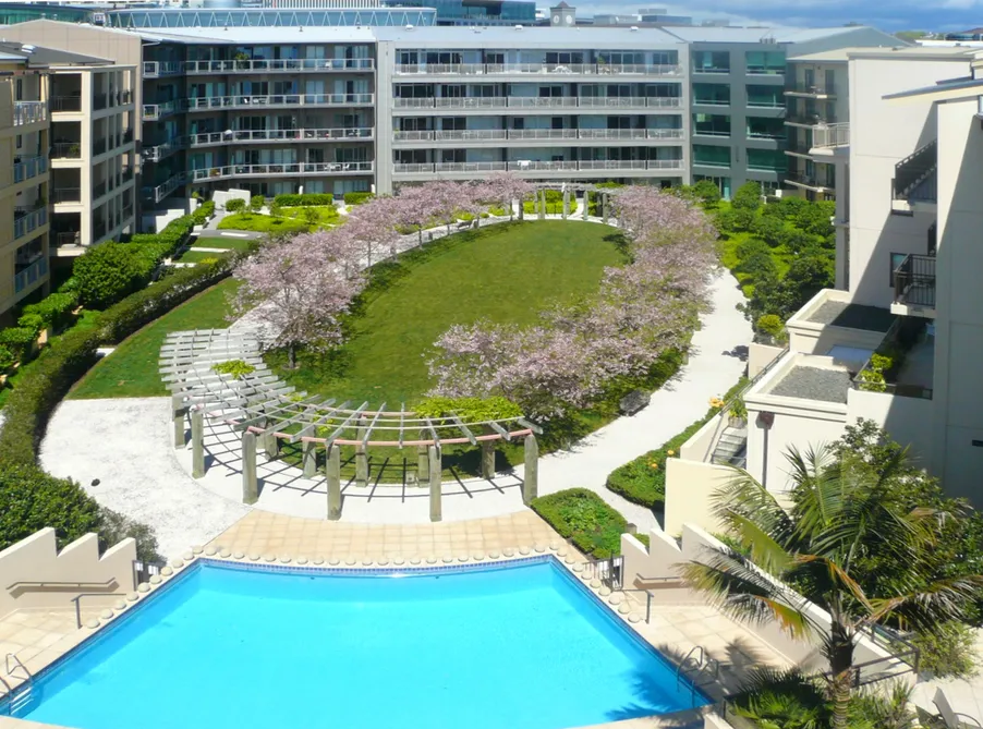 Car-park with Central Parkside Apartment