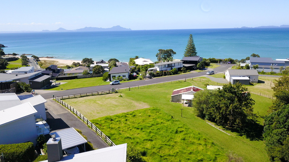 Langs Beach: Invest, Develop, Enjoy