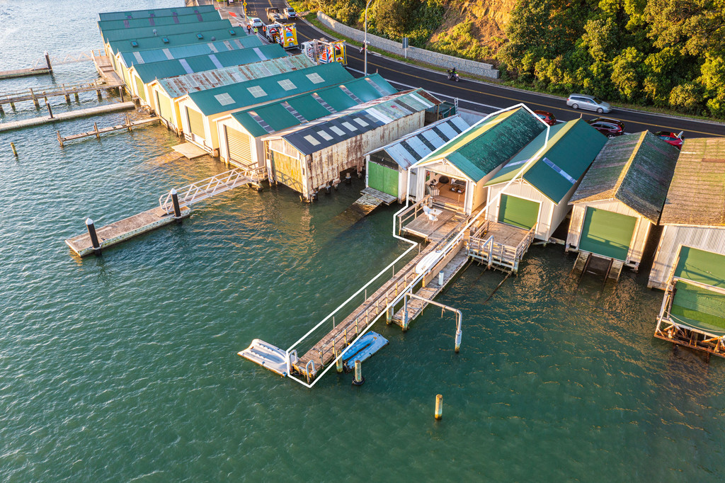 Boatshed on the bay 