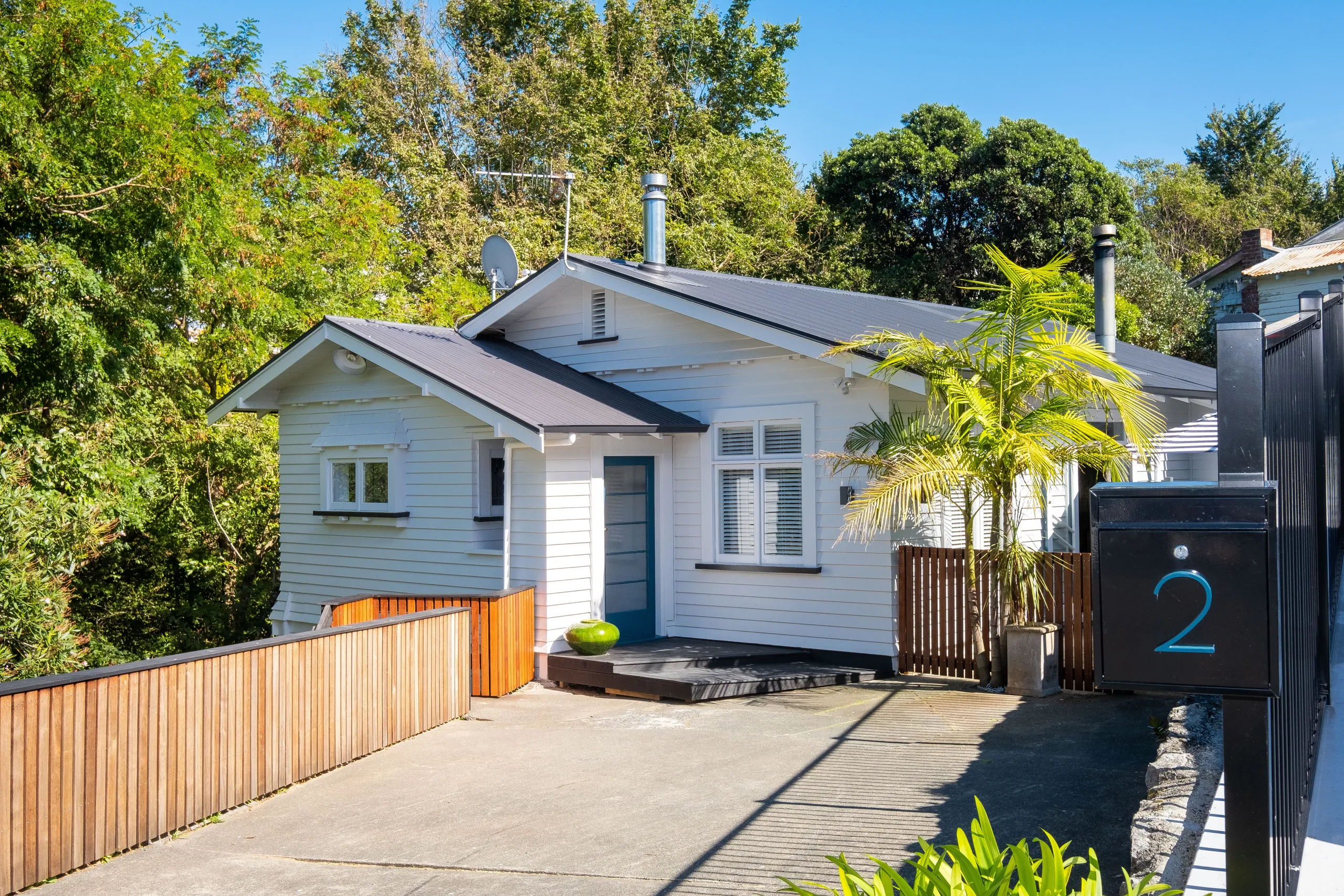 2 Convent Road, Bluff Hill, Napier