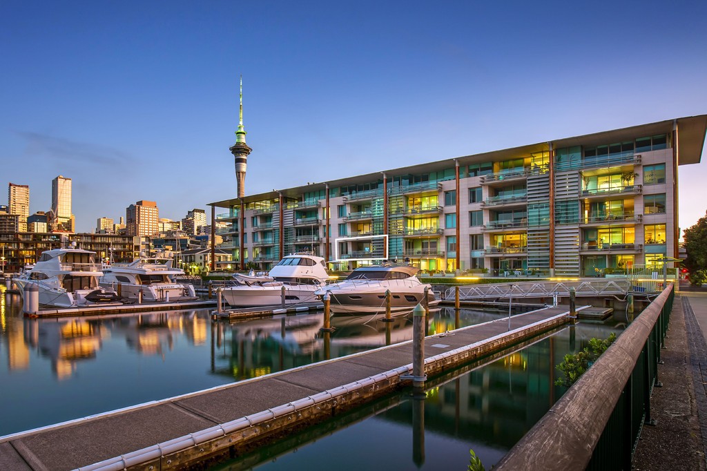 Quintessential Harbourside Apartment