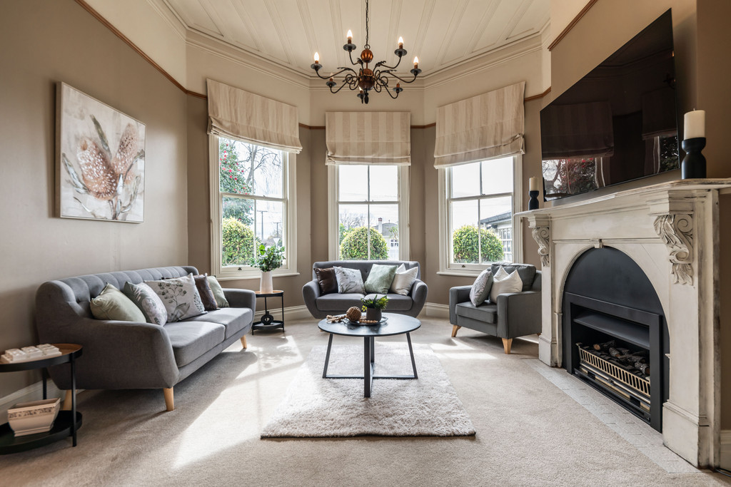 Grand Villa on Quarter Acre