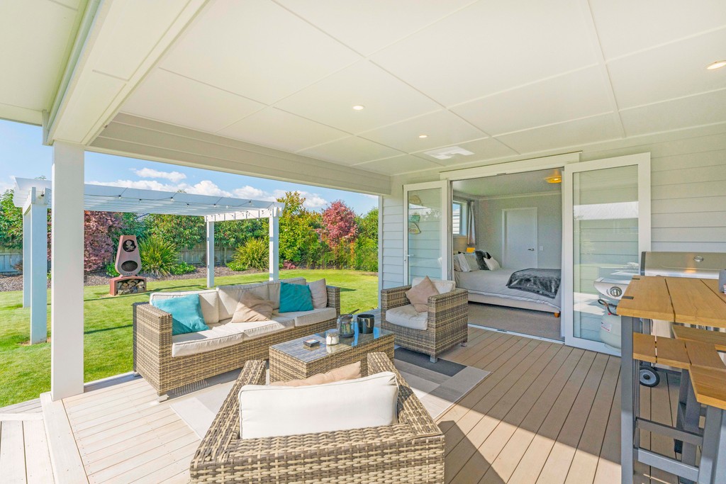 Timeless Elegance, Contemporary Comfort