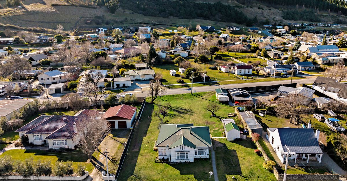 50 Sunderland Street, Clyde, Central Otago NZ Sotheby’s Realty QBS13241