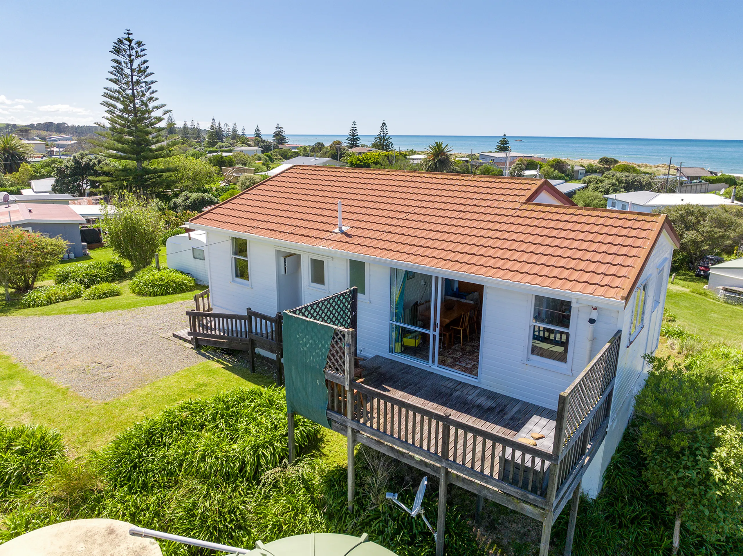 51 Pinedale Crescent, Riversdale Beach, Wairarapa