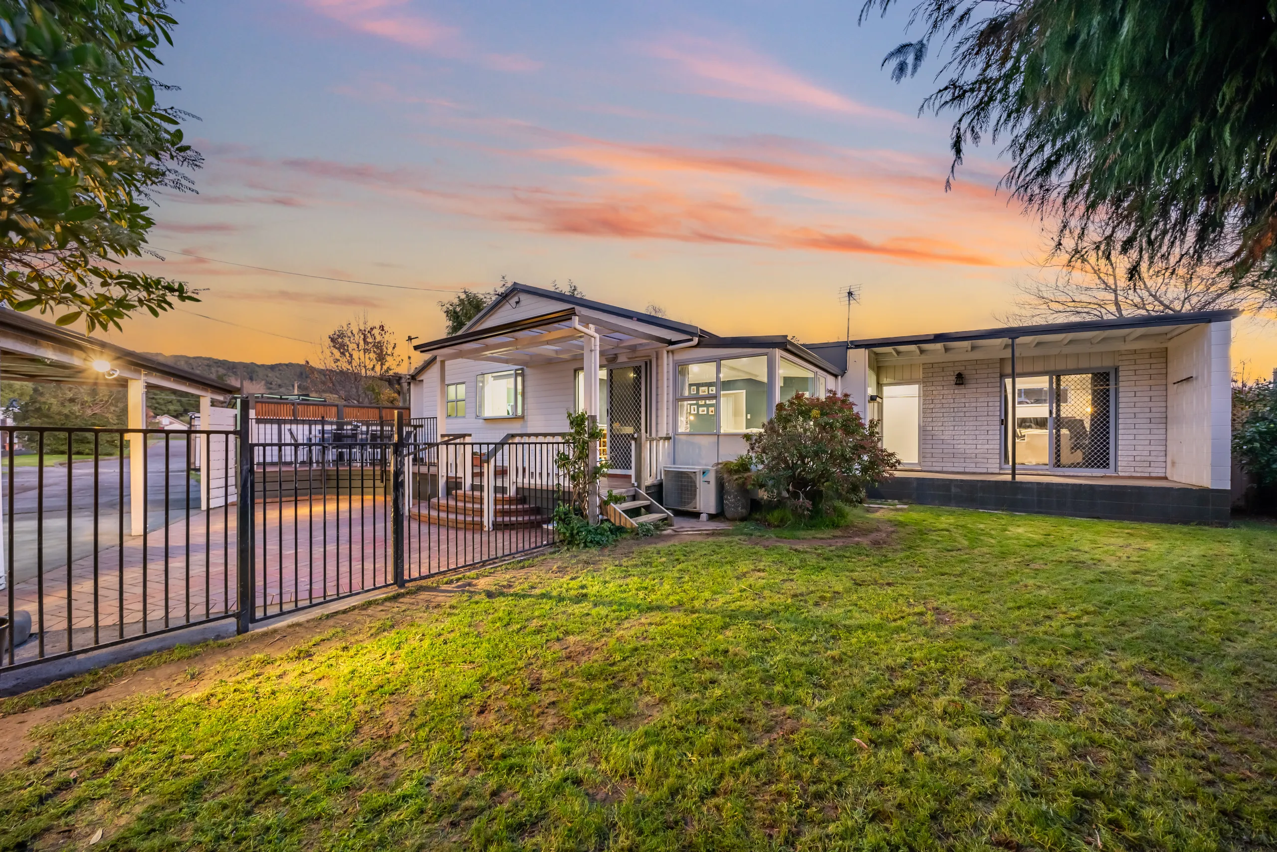 12 Coates Grove, Silverstream, Upper Hutt City