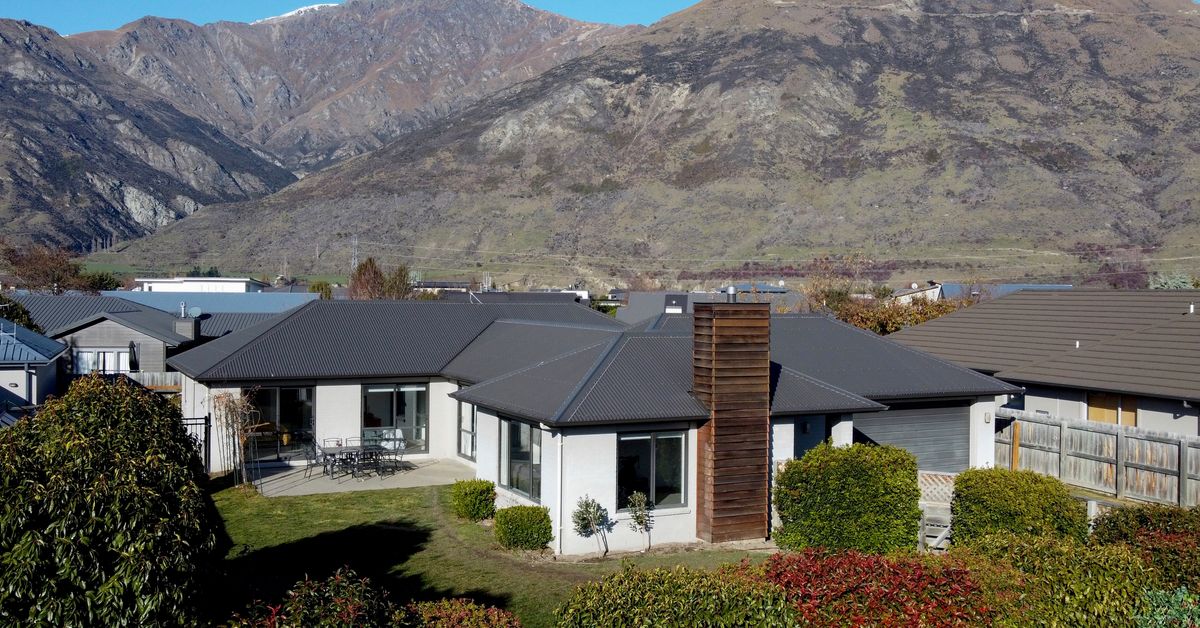 28 Lochnagar Drive, Lake Hayes Estate, Queenstown NZ Sotheby’s Realty