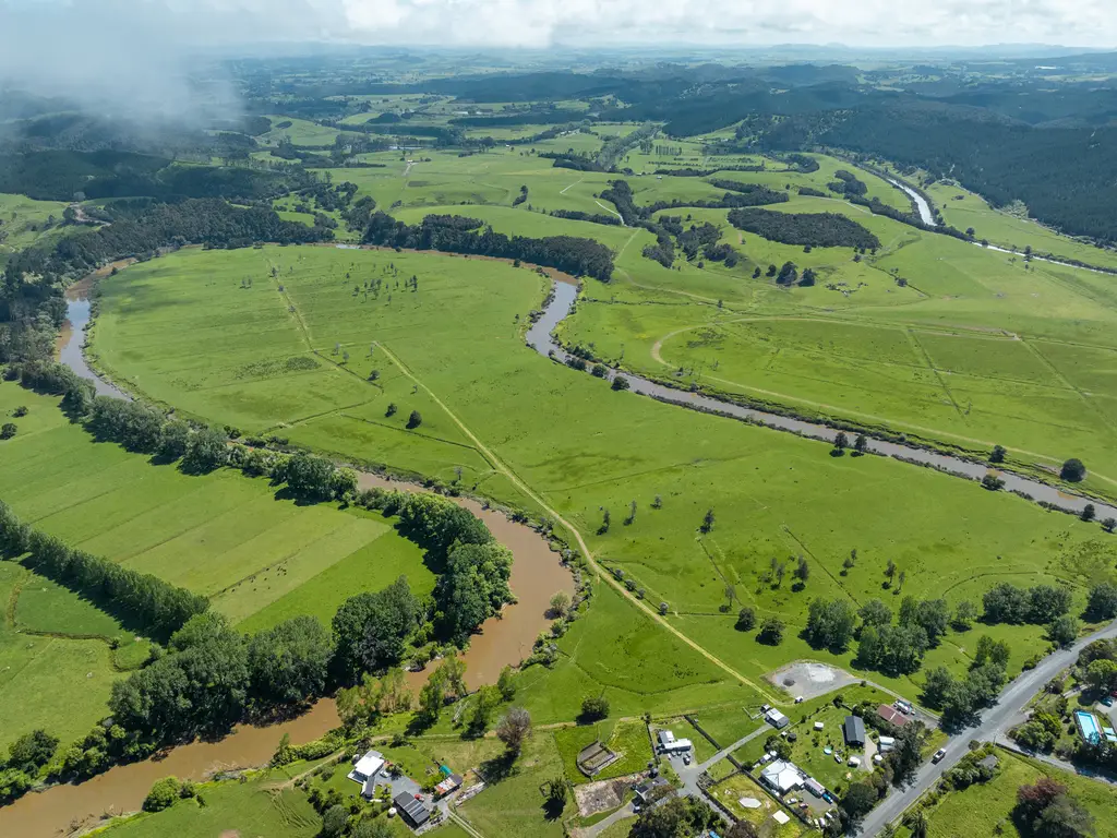 SH14 Farmland LR13