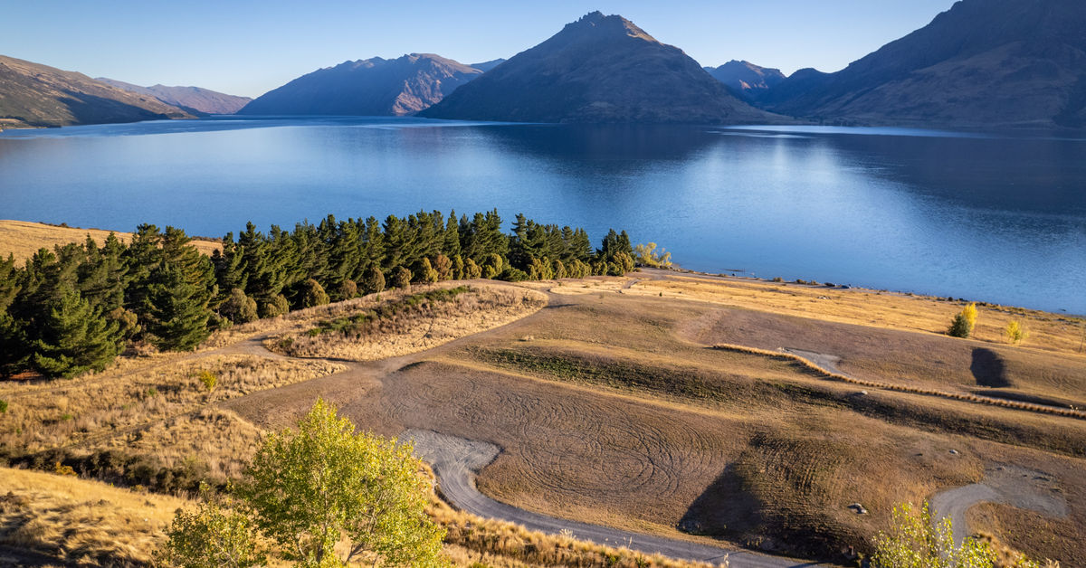 1 Nathanael Place, Drift Bay, Queenstown | NZ Sotheby’s Realty | QBS13253