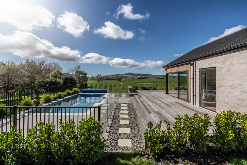 Serene Lifestyle Haven, Stylish Modern Design.