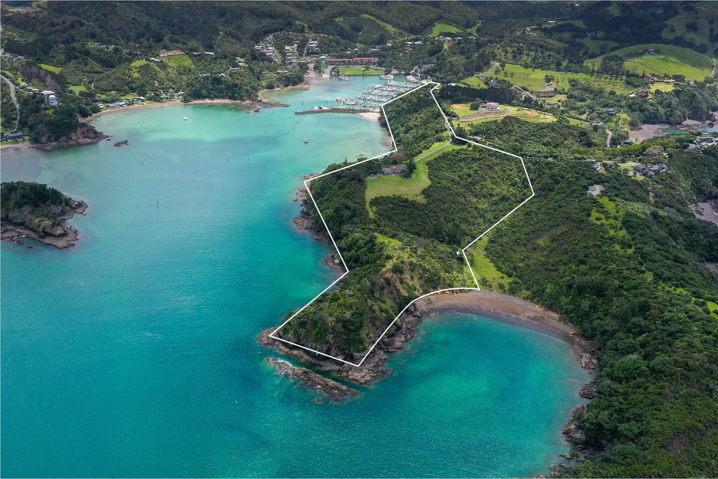 Unmatched Waterfront Living – Build Your Legacy