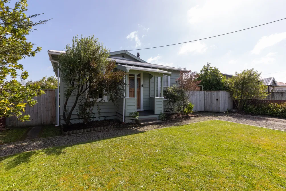 Charming Character Cottage on Fairs Road
