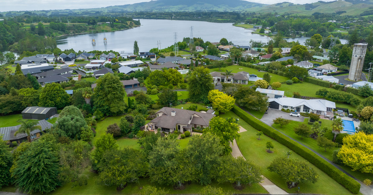266 Lake View Drive, Cambridge, Waipa NZ Sotheby’s Realty CAM1213
