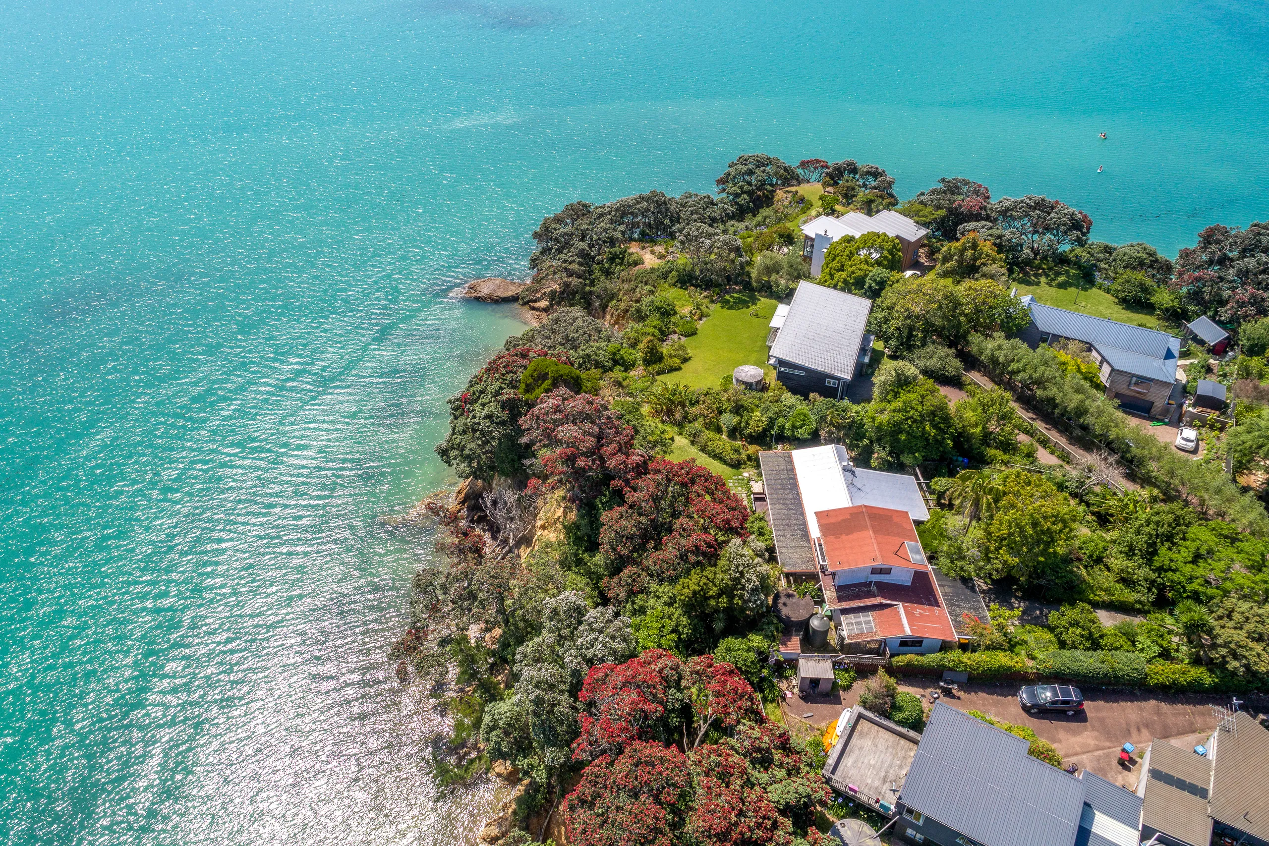 18 Esslin Road, Surfdale, Waiheke Island