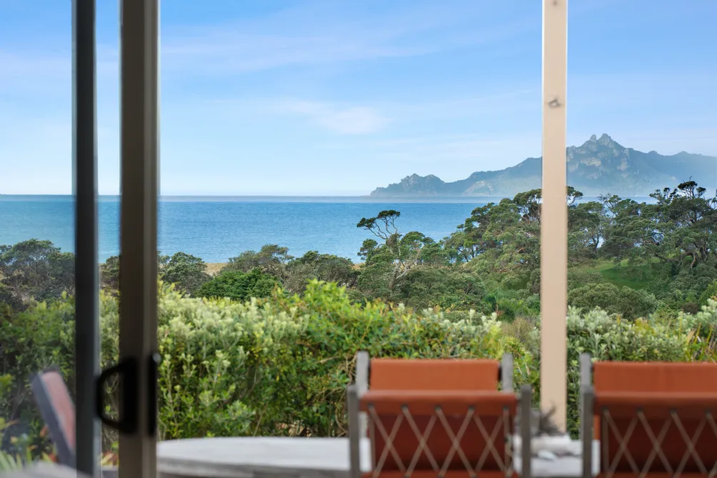 Coastal Living, Redefined in Waipu Cove