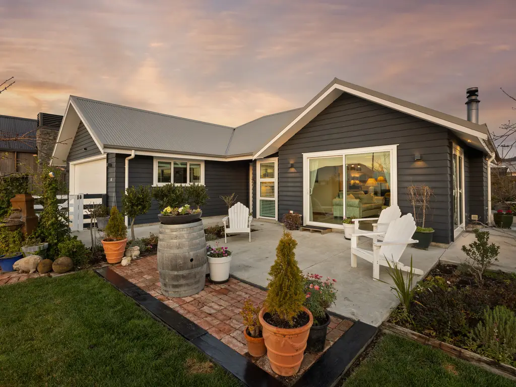 5 Grooby Place Twilight-3