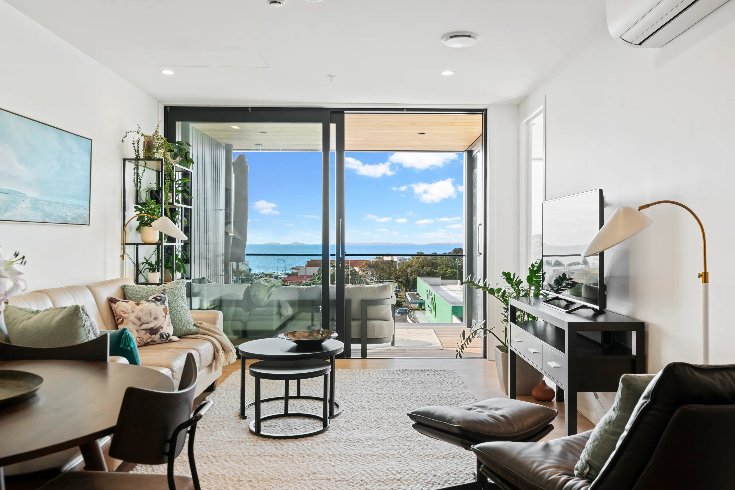 412/32 Anzac Road, Browns Bay, North Shore City