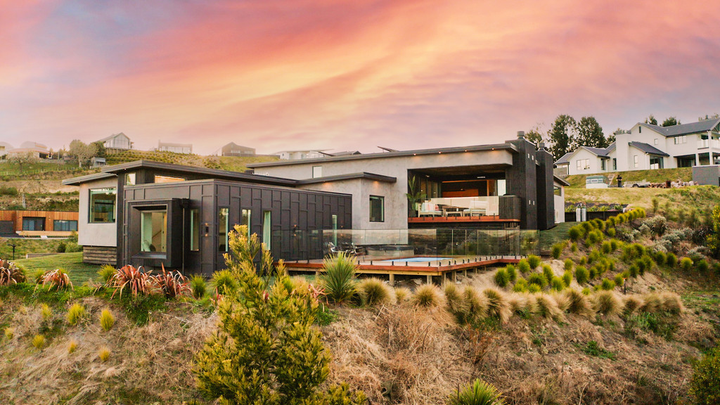 Contemporary Modern Sophistication