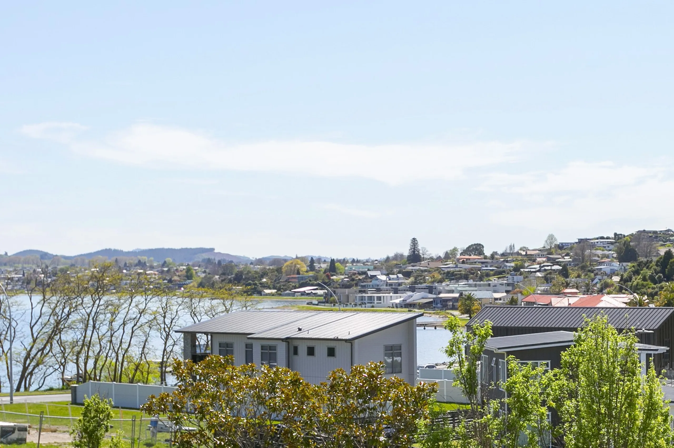 6/5 The Moorings, Two Mile Bay, Taupo