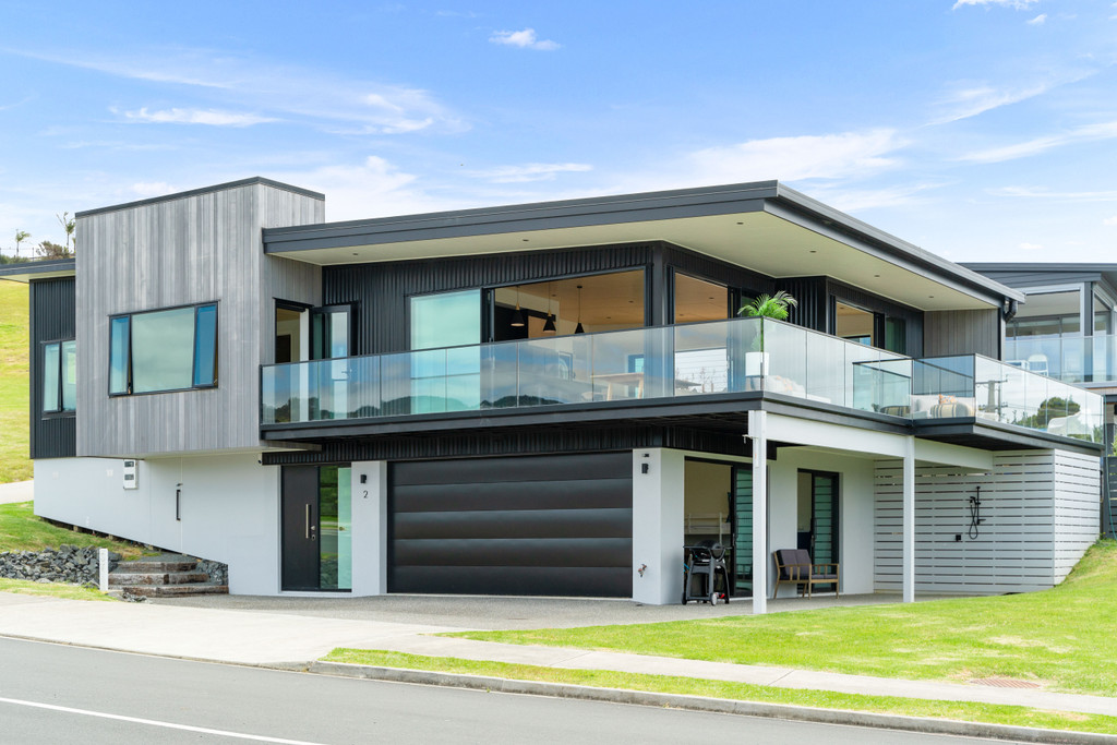 Coastal Elegance - Langs Beach