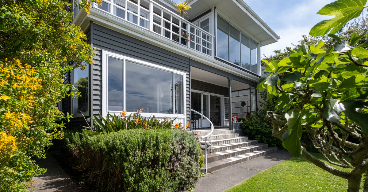 114 Thompson Road, Bluff Hill, Napier NZ Sotheby’s Realty HBNP1231