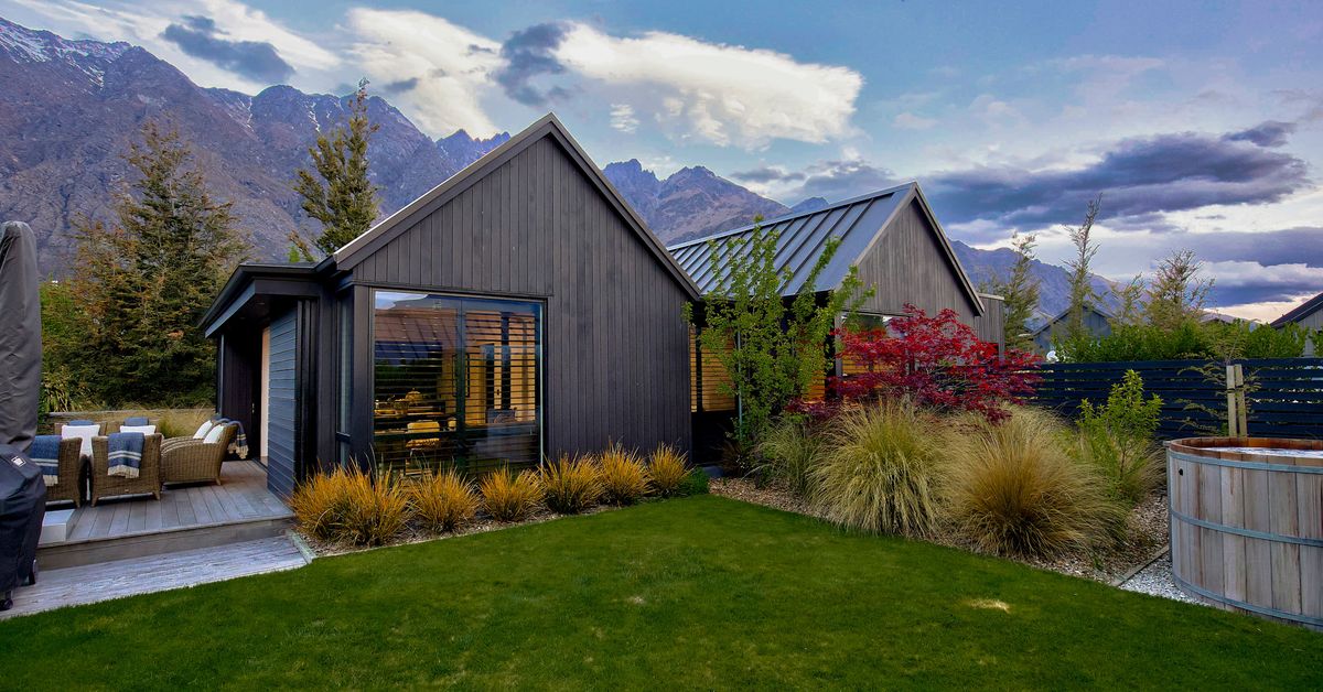 2 Fife Court, Jacks Point, Queenstown NZ Sotheby’s Realty QBS13389