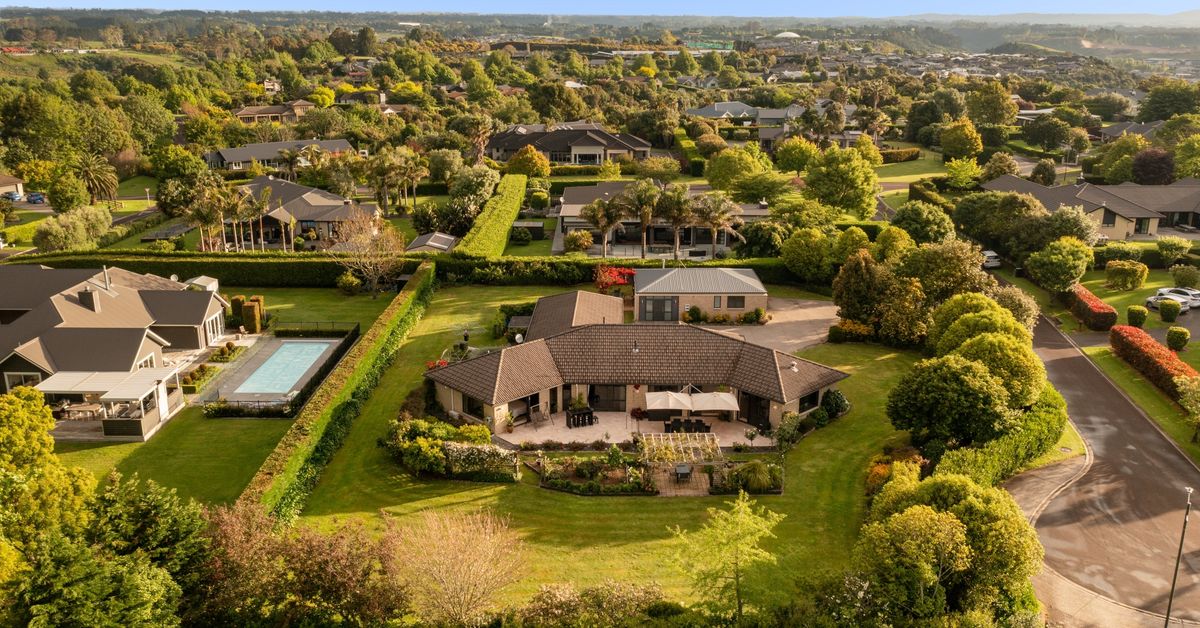 6 Jason Place, Pyes Pa, Tauranga NZ Sotheby’s Realty NTTG00960