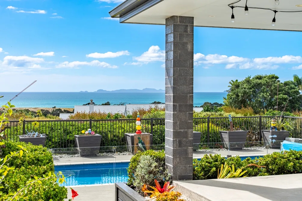 Style, Space and Seclusion by the Sea