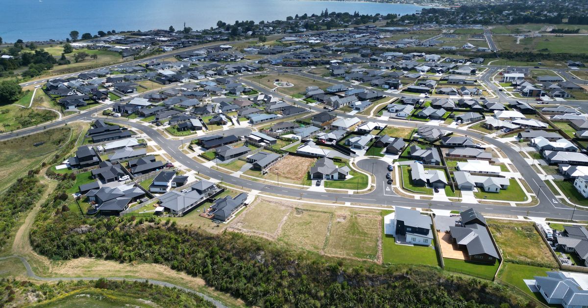 26 Wai Terrace, Wharewaka, Taupo NZ Sotheby’s Realty TAUP2147