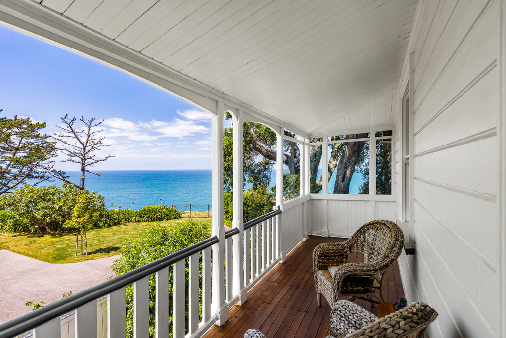 Bluff Hill, Character Villa, Sea View, Pool