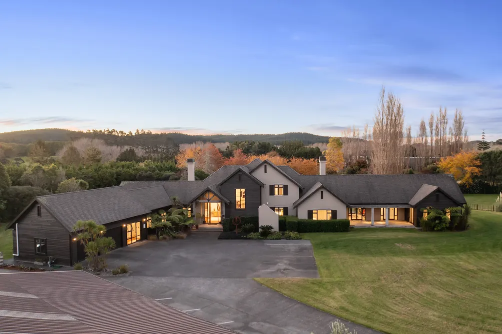 Lifestyle Estate with Award-Winning Pool