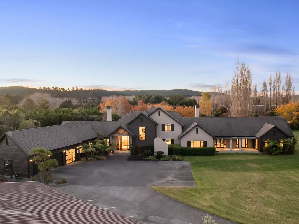 567_CoatesvilleRiverheadHW_Twilight_02