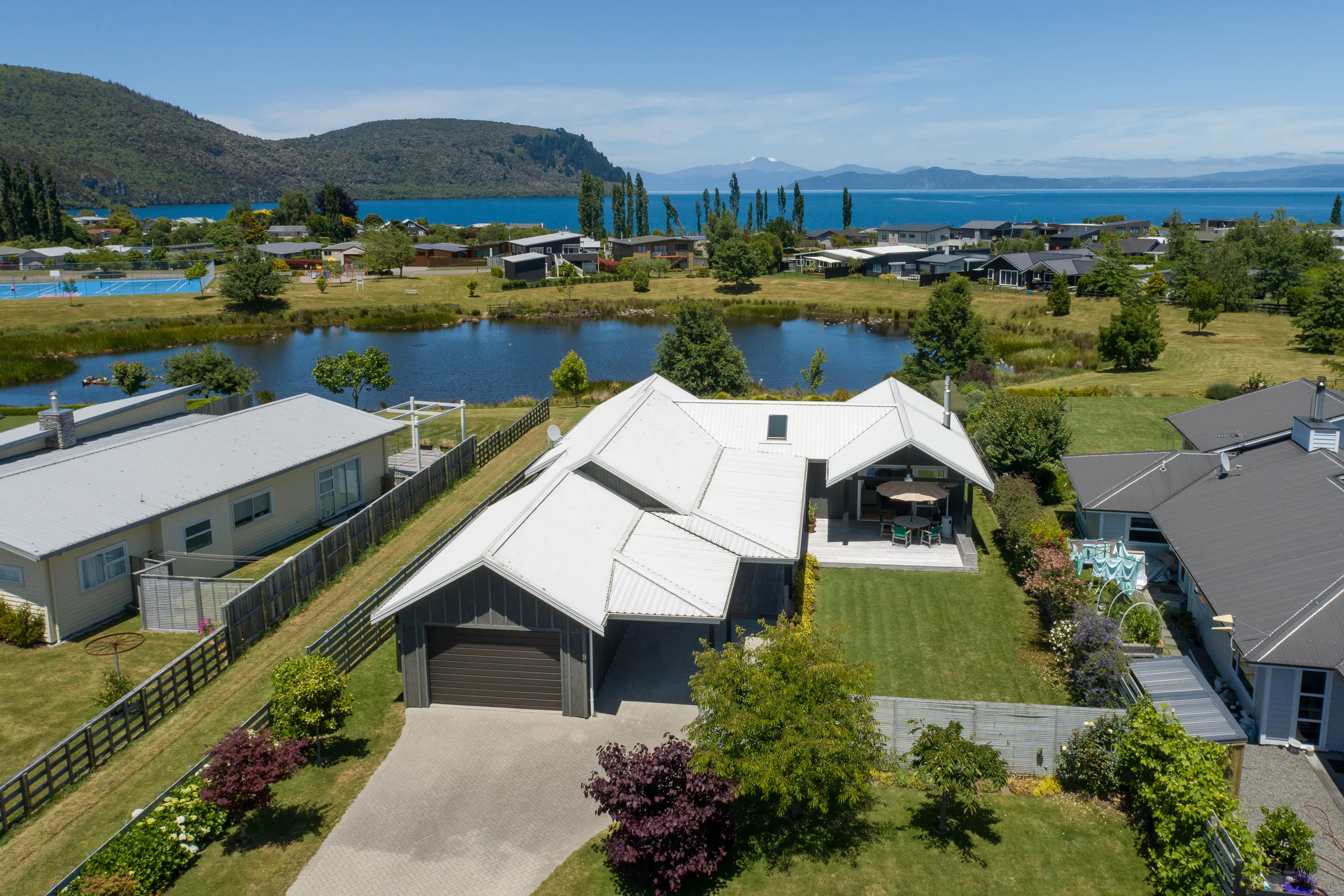 9 Pukeko Way, Kinloch, Taupo