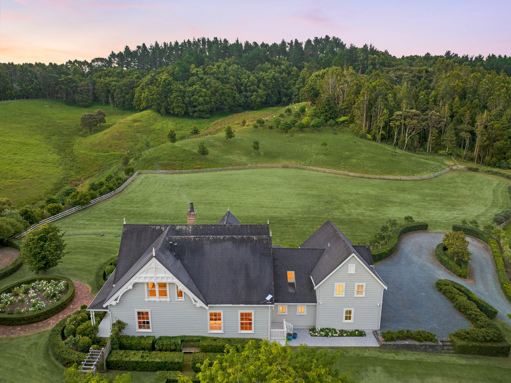 RARE HERITAGE ESTATE WITH FUTURE LAND POTENTIAL