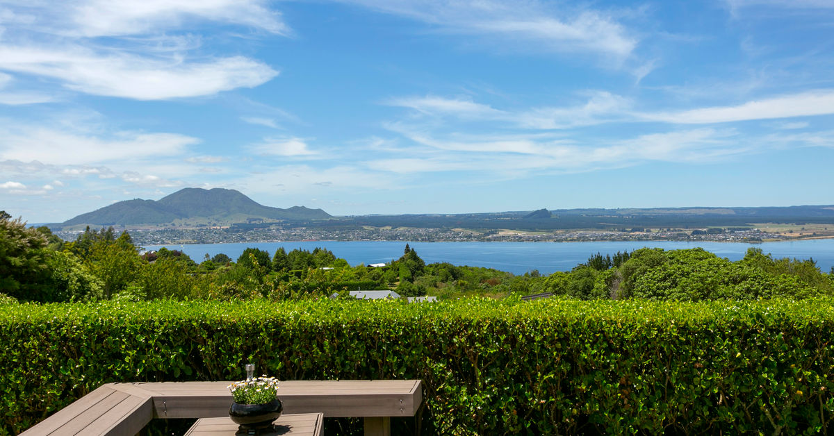 12 Cameron Drive, Acacia Bay, Taupo NZ Sotheby’s Realty TAUP2152