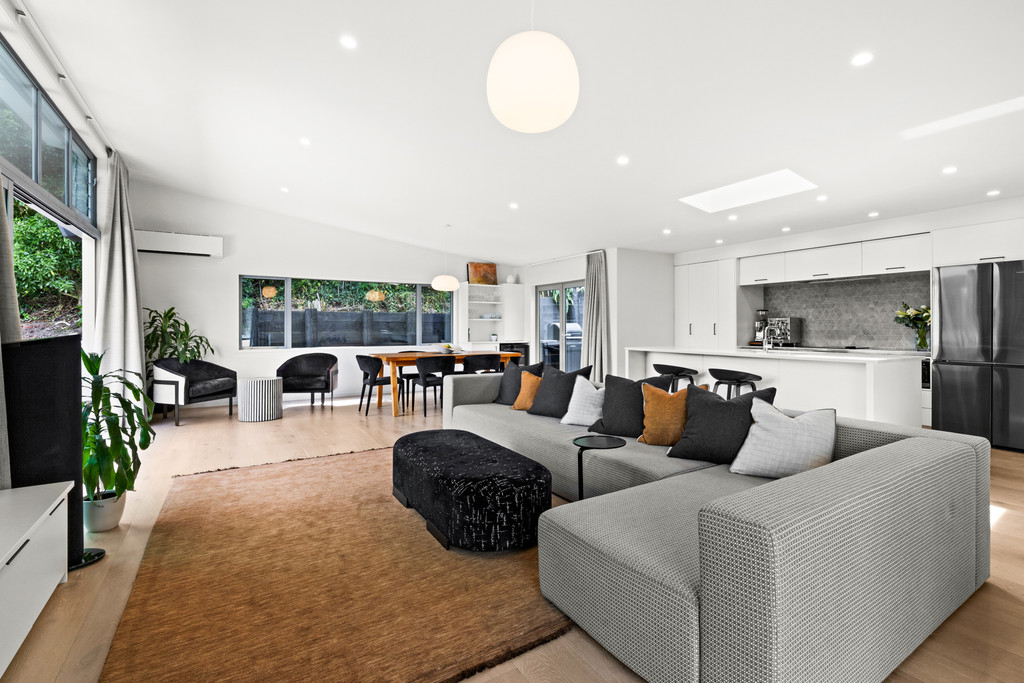 Stylish Executive Home with Outlook