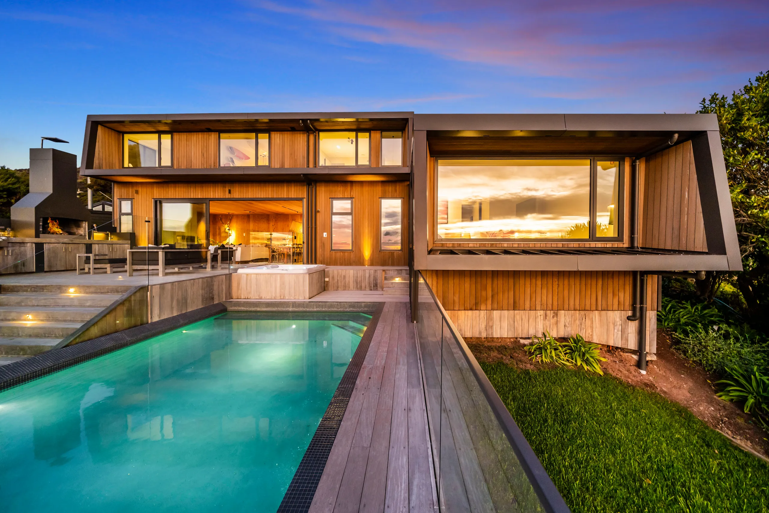 81 Piha Road, Piha, Waitakere City