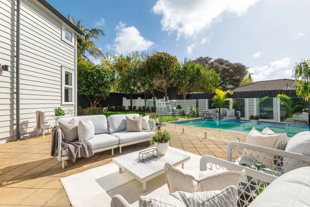 Spacious Family Oasis in DGZ   